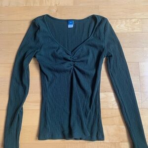 Ribbed long sleeve shirt